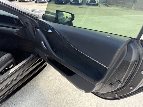 Used 2018 Lexus LC 500 Coupe image 11