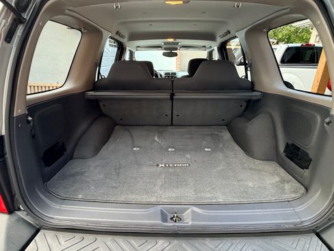 Used 2004 Nissan Xterra XE image 15