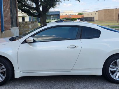 Used 2010 Nissan Altima 2.5 S w/ Premium Pkg