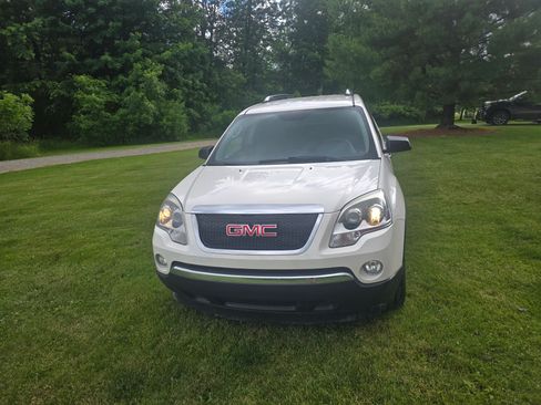 Used 2008 GMC Acadia SLE w/ Preferred Package FWD image 2