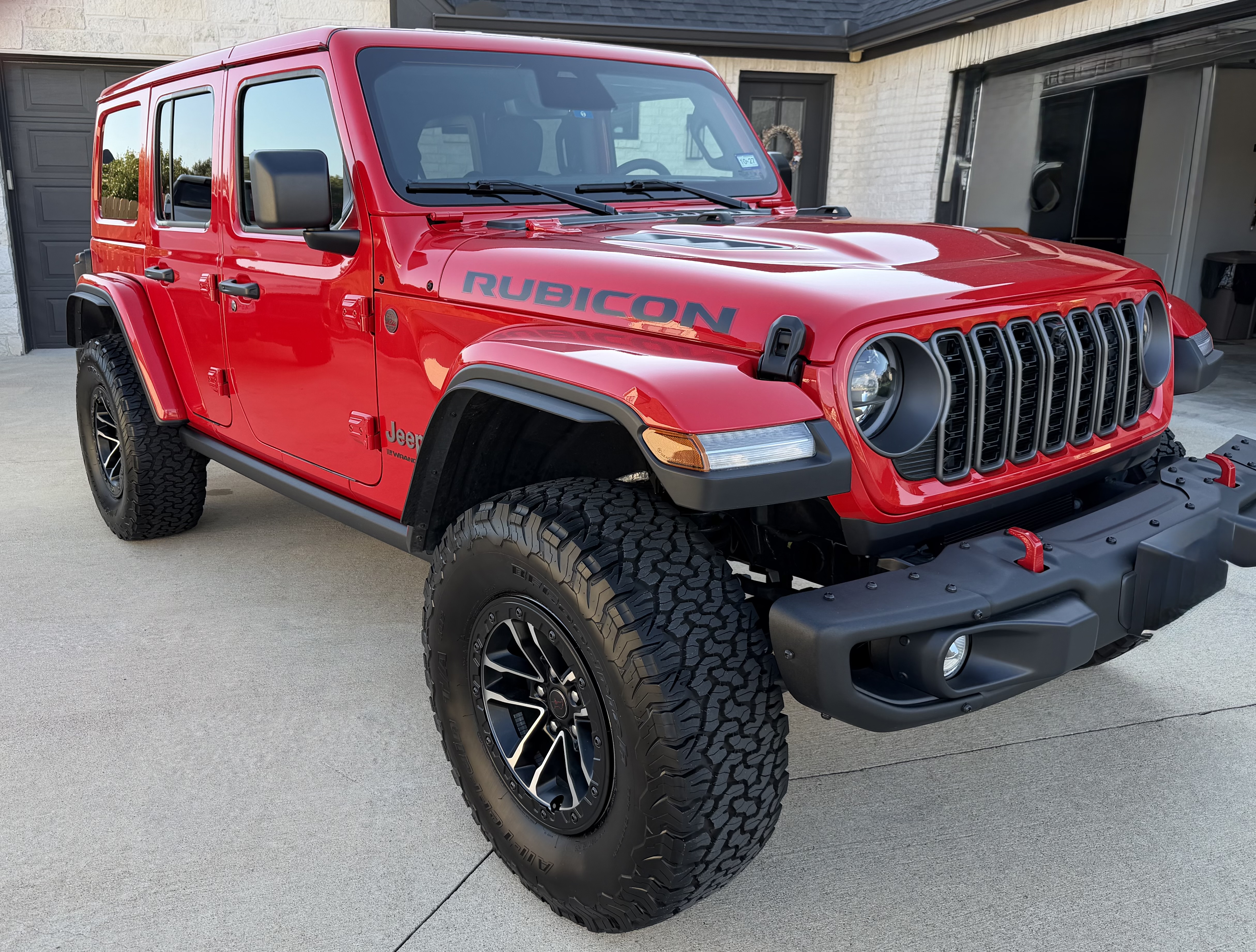Used 2026 Jeep Wrangler Unlimited Rubicon AWD/4WD image 2