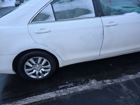 Used 2007 Toyota Camry LE image 2