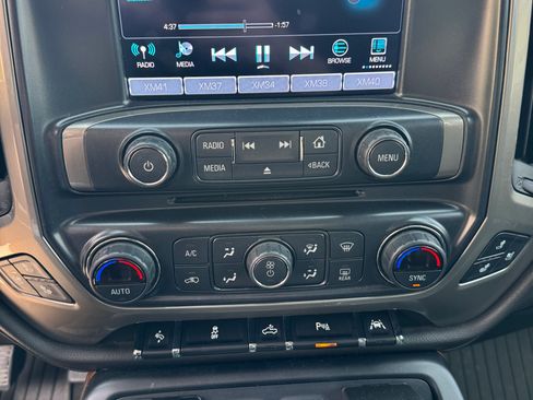 Used 2018 Chevrolet Silverado 1500 High Country image 11