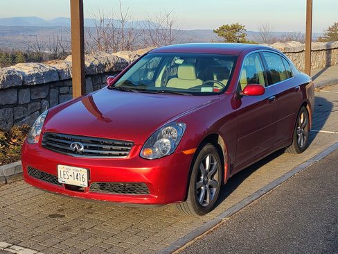 Used 2005 INFINITI G35 x Sedan image 4