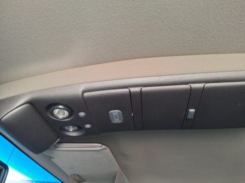 Used 1996 Chevrolet Tahoe 4WD 2-Door image 18