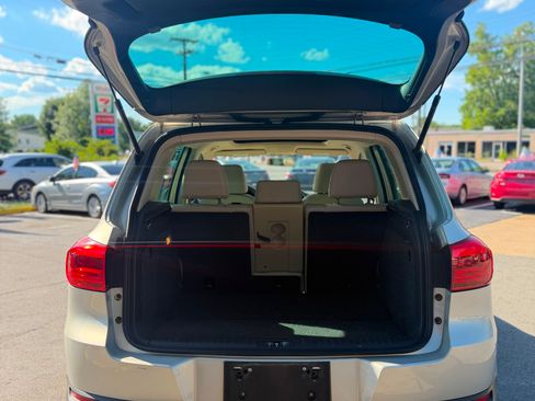 Used 2013 Volkswagen Tiguan S FWD image 2