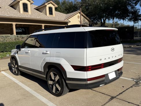 Used 2024 Hyundai Santa Fe Limited image 5
