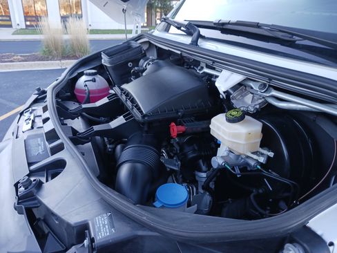 Used 2020 Mercedes-Benz Sprinter 2500 image 12