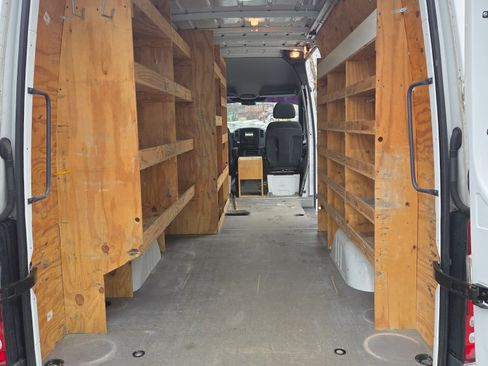 Used 2017 Mercedes-Benz Sprinter 2500 image 10
