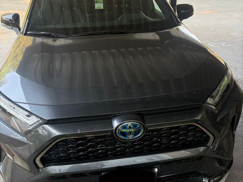 Used 2022 Toyota RAV4 XSE w/ Premium Package AWD/4WD image 2