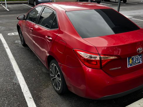 Used 2017 Toyota Corolla LE image 8