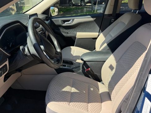 Used 2020 Ford Escape SE AWD/4WD image 2