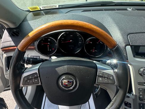 Used 2010 Cadillac CTS Luxury RWD image 26