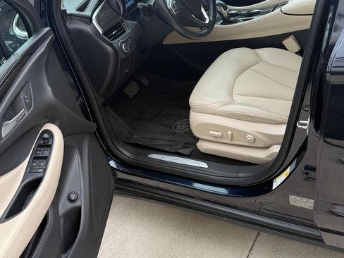 Used 2020 Buick Envision Preferred FWD image 9