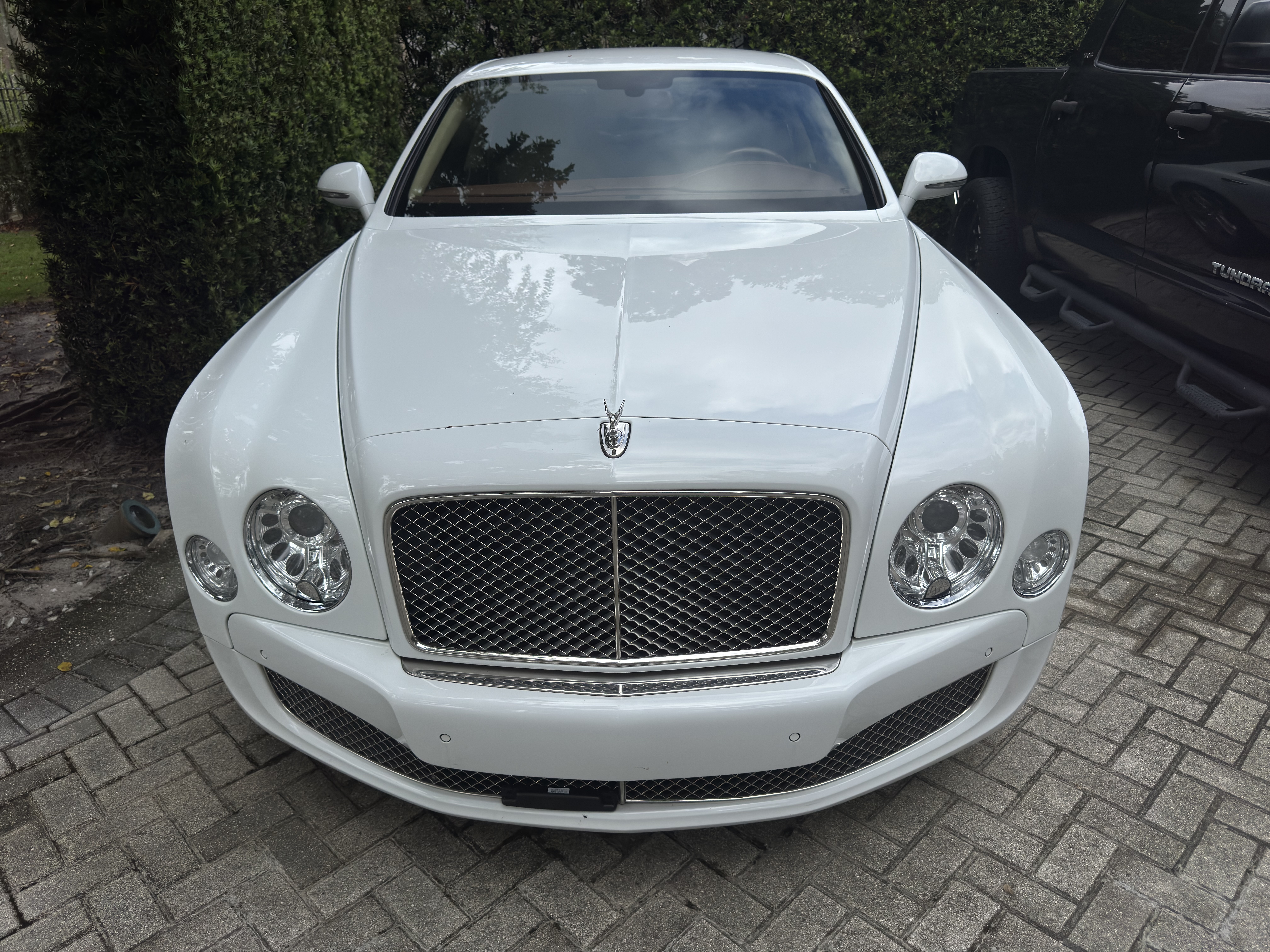 Used 2012 Bentley Mulsanne RWD image 4
