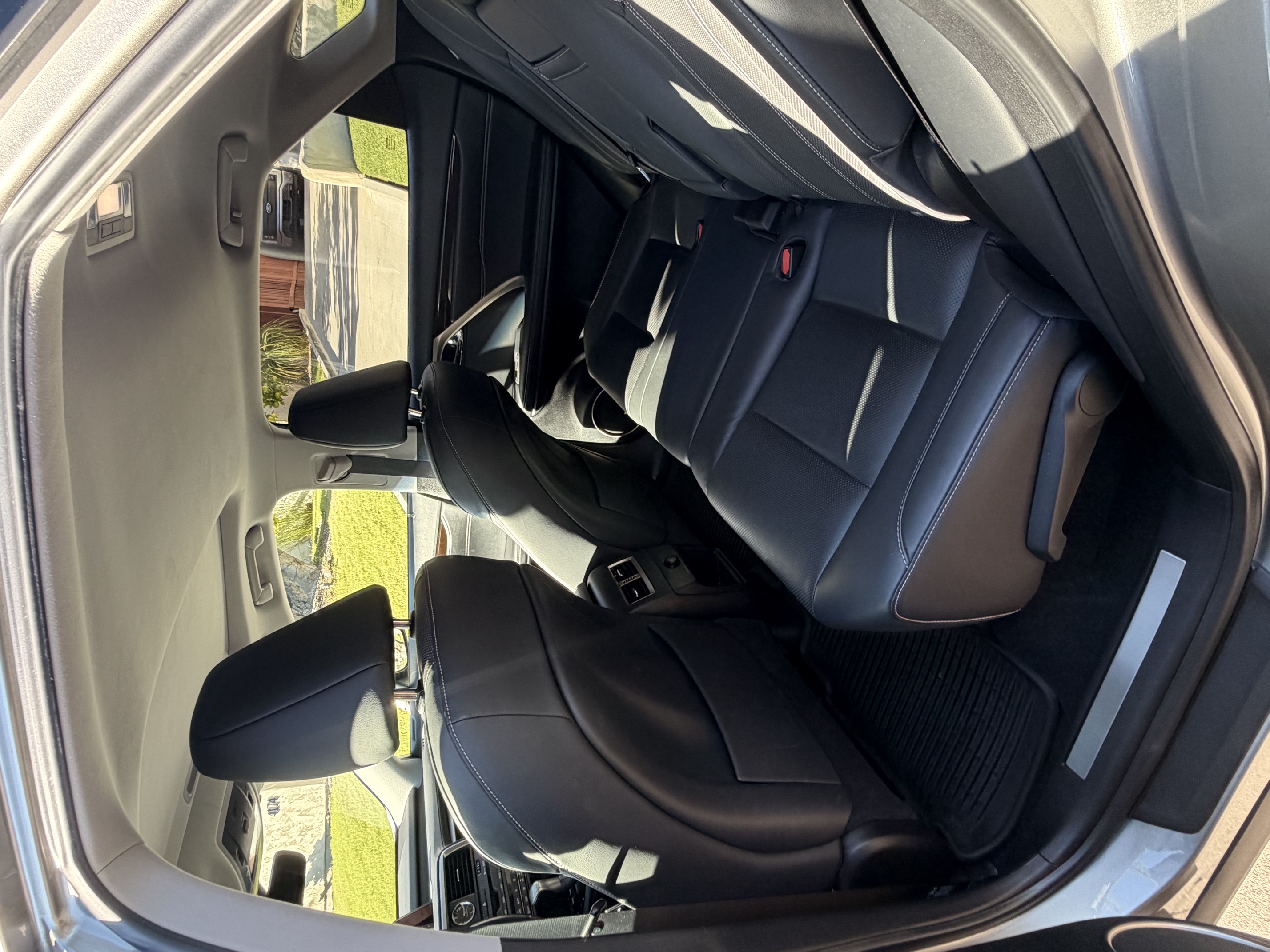 Used 2019 Lexus RX 450h AWD w/ Navigation Package image 13
