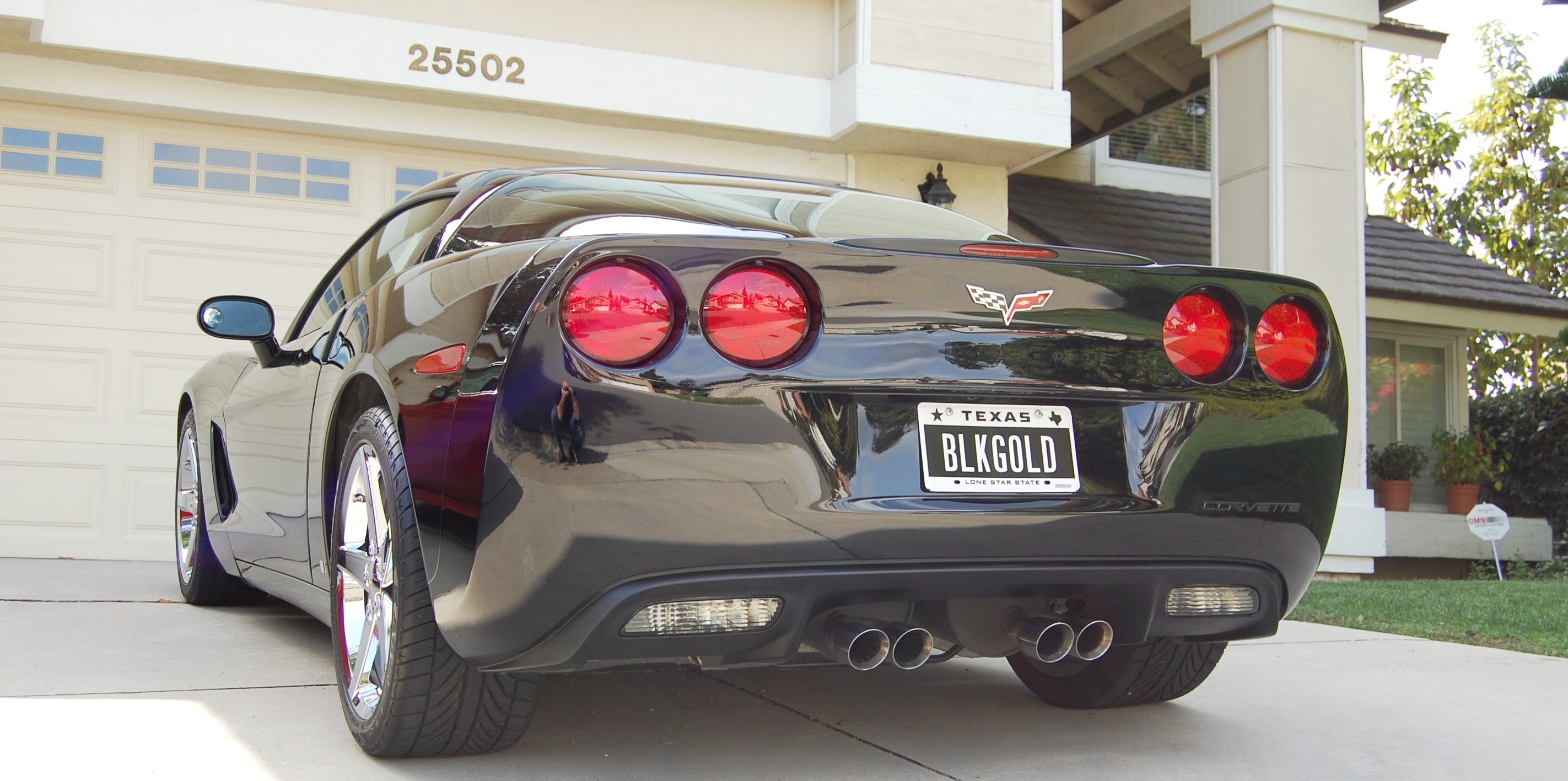 Used 2007 Chevrolet Corvette Coupe w/ Preferred Equipment Group RWD image 9