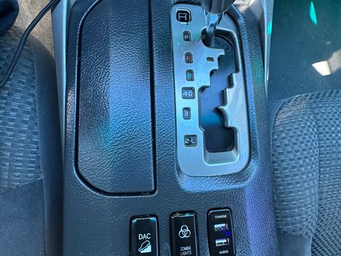 Used 2005 Toyota 4Runner Sport image 13