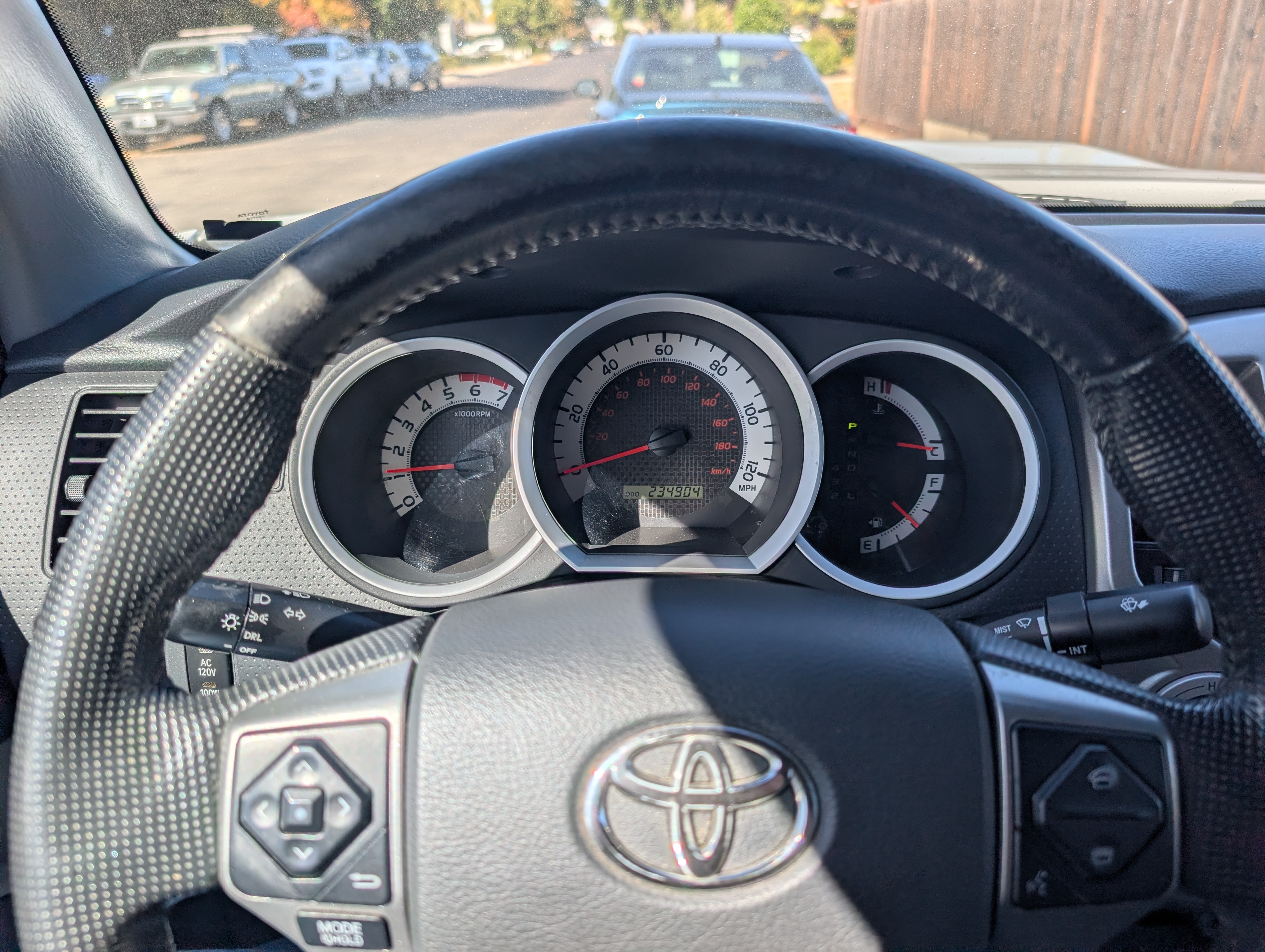 Used 2014 Toyota Tacoma 4x4 Access Cab V6 w/ TRD Sport Package image 10