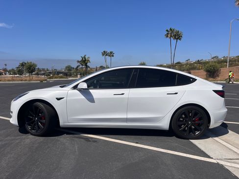 Used 2018 Tesla Model 3 Long Range image 6
