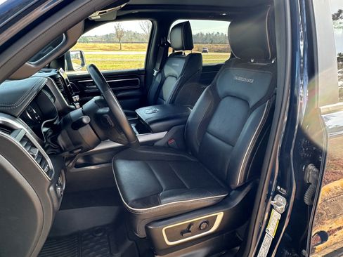 Used 2023 RAM 1500 Laramie image 12