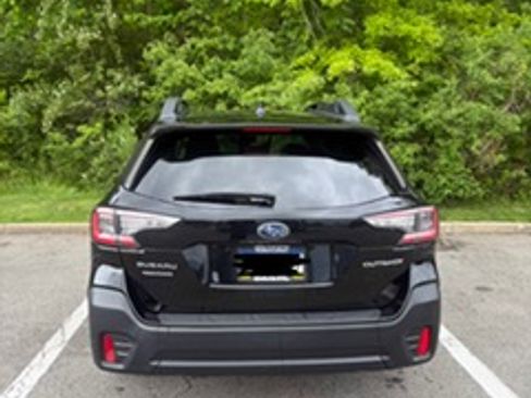 Used 2020 Subaru Outback Premium w/ Popular Package #1 AWD/4WD image 16
