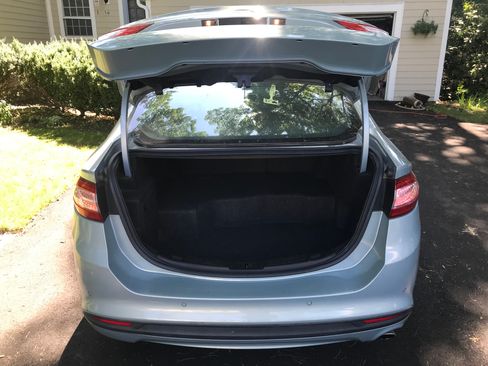 Used 2013 Ford Fusion SE FWD image 23