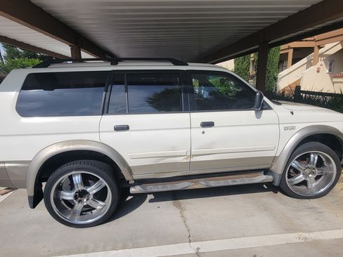 Used 2003 Mitsubishi Montero Sport XLS image 5