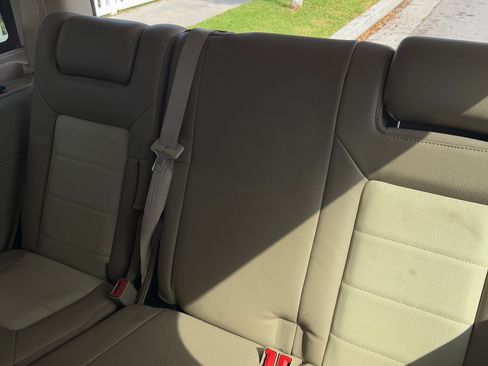 Used 2004 Ford Expedition Eddie Bauer image 14