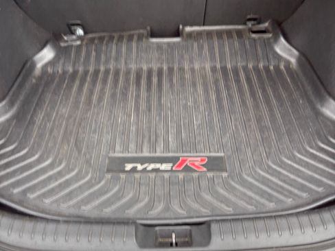 Used 2018 Honda Civic Type R image 11