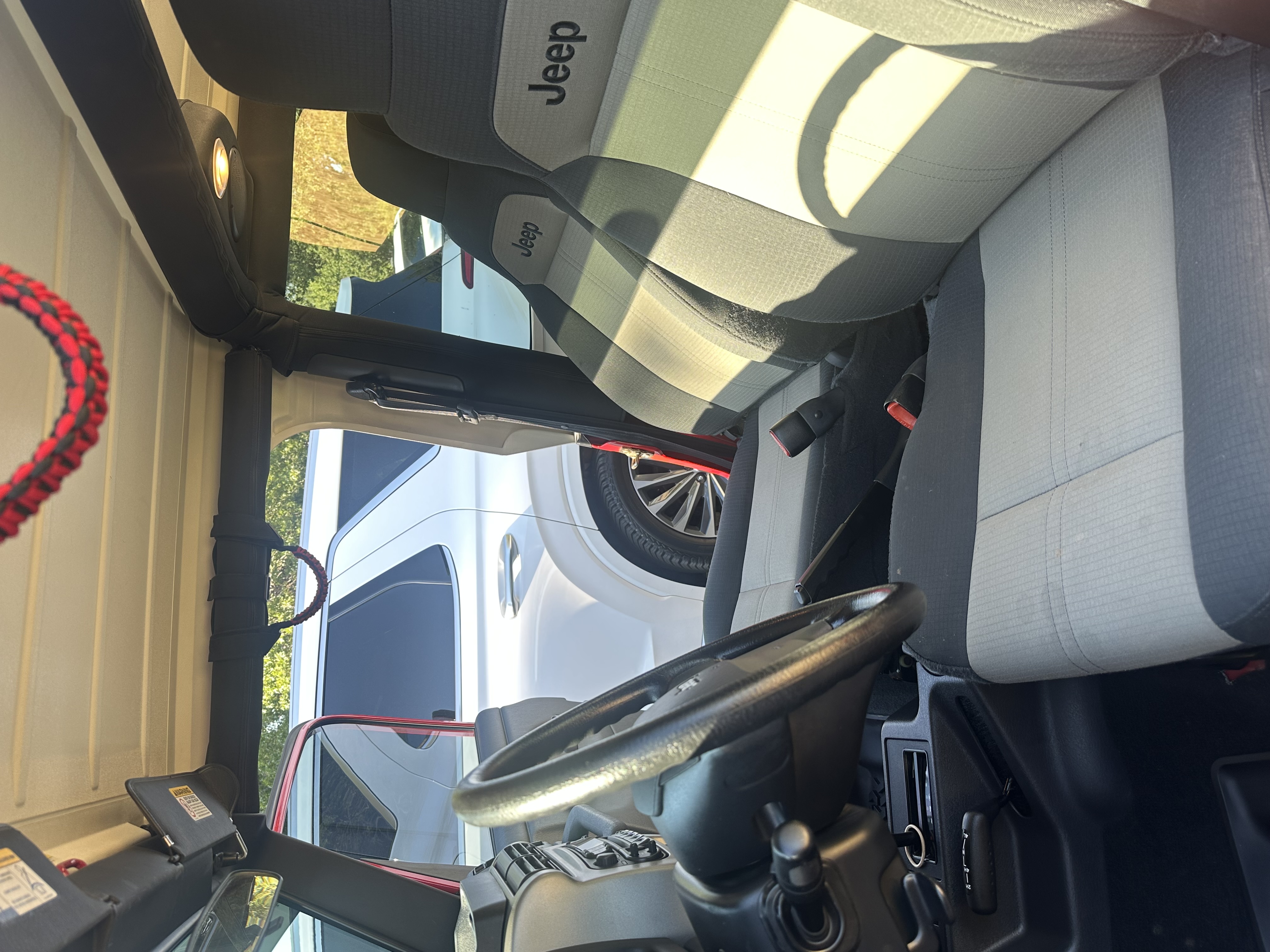 Used 2004 Jeep Wrangler X AWD/4WD image 6