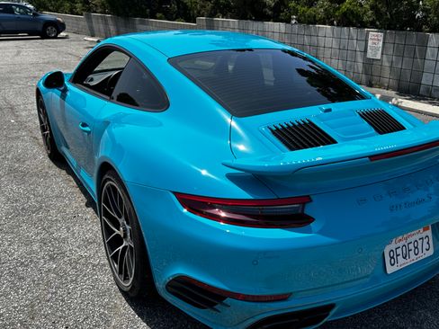 Used 2017 Porsche 911 Turbo S image 9