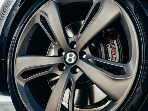 Used 2017 Bentley Flying Spur S W12 image 9