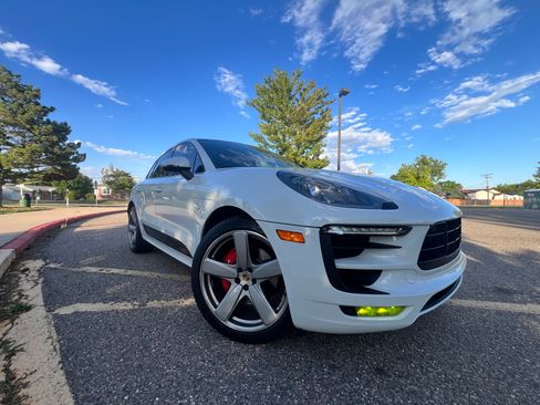 Used 2017 Porsche Macan GTS AWD/4WD image 4