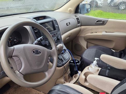 Used 2006 Kia Sedona LX image 13