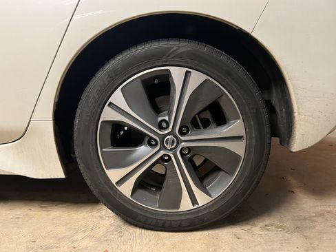 Used 2018 Nissan Leaf SL image 5