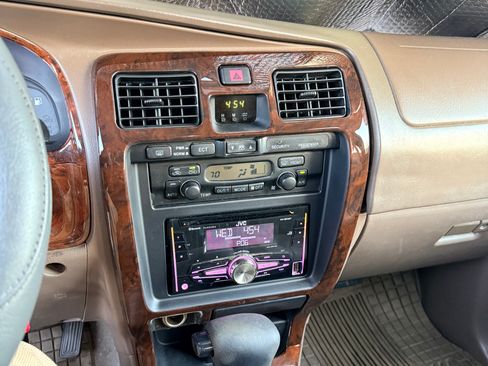 Used 2000 Toyota 4Runner Limited image 6