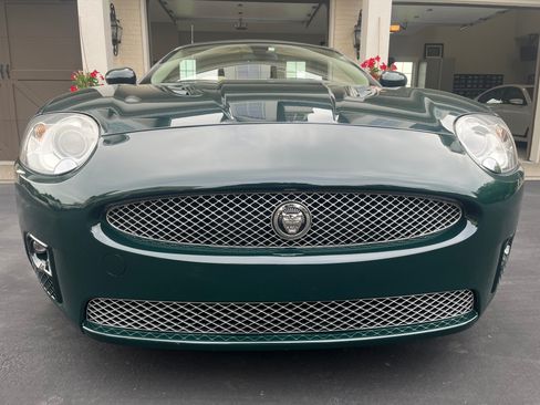 Used 2007 Jaguar XKR R RWD image 9