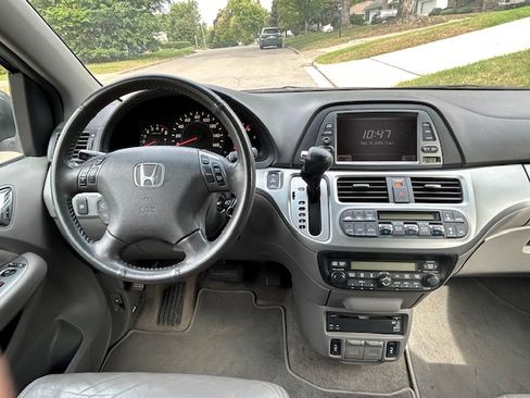 Used 2009 Honda Odyssey EX-L image 24