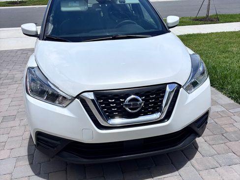 Used 2020 Nissan Kicks SV FWD image 14