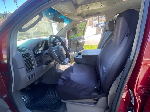 Used 2006 Nissan Titan XE w/ (W04) Preferred Pkg image 9