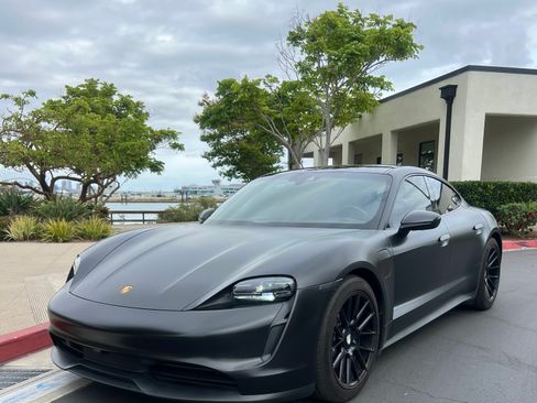 Used 2021 Porsche Taycan RWD image 1