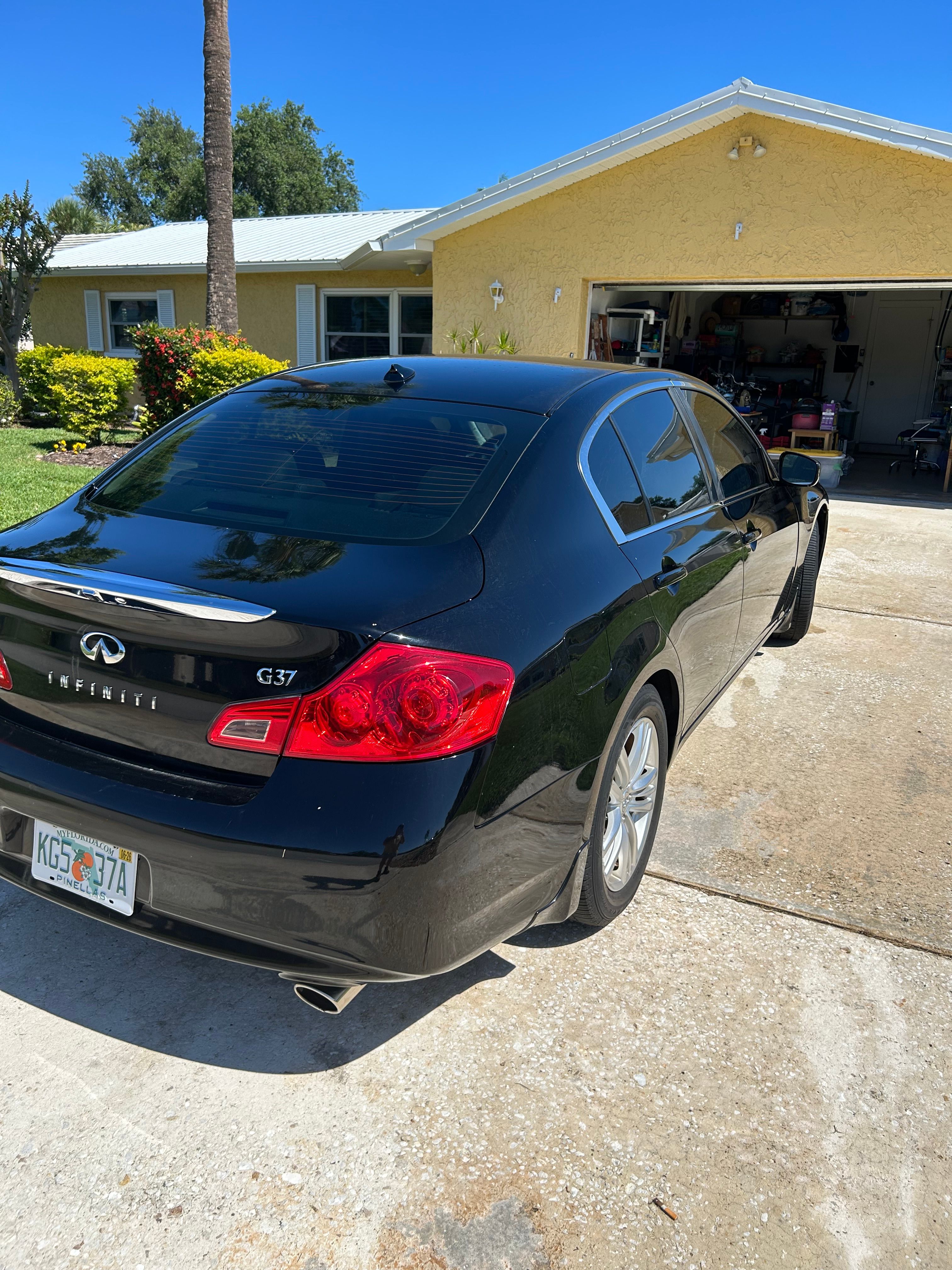 Used 2013 INFINITI G37 Journey RWD image 8