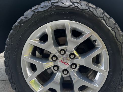 Used 2017 GMC Sierra 1500 SLT w/ Texas SLT Premium Package AWD/4WD image 9