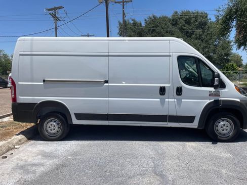 Used 2021 RAM ProMaster 2500 w/ Convenience Group image 6