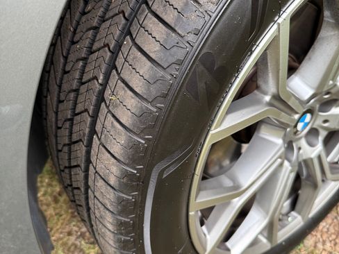 Used 2024 BMW X7 xDrive40i w/ Executive Package image 13