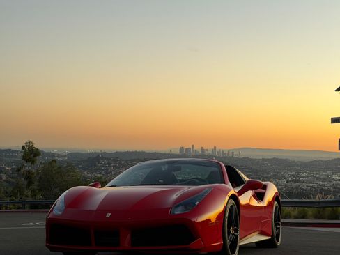 Used 2017 Ferrari 488 Spider RWD image 19