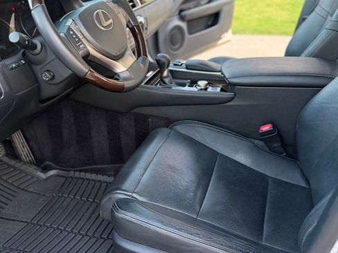 Used 2013 Lexus GS 350 w/ Luxury Pkg RWD image 2