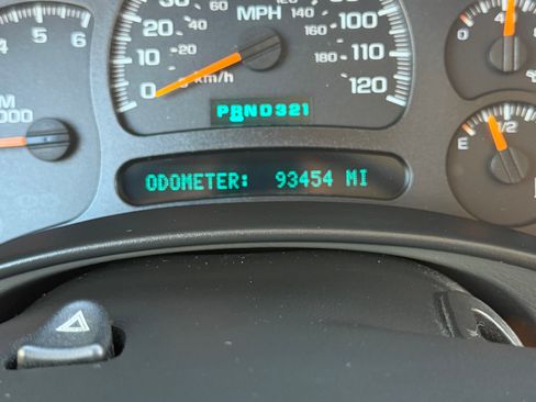 Used 2005 Chevrolet Silverado 1500 LS w/ Silverado Performance Edition image 10