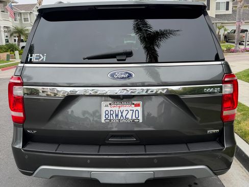 Used 2020 Ford Expedition Max XLT w/ Equipment Group 202A AWD/4WD image 9